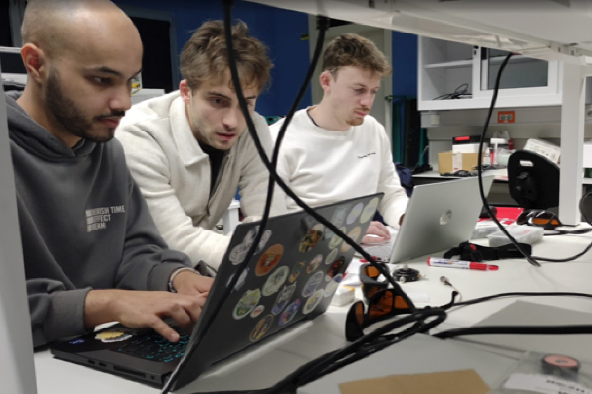 Advanced Quantum Physics Laboratory