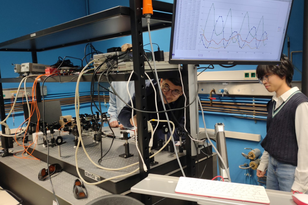 Advanced Quantum Physics Laboratory